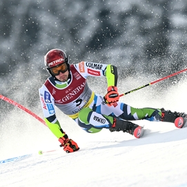 ../images/cmsimages/listing/afp__20250214__36xv3vf__v1__highres__skialpineworldautmengiantslalom-news-1739540896121145.jpg