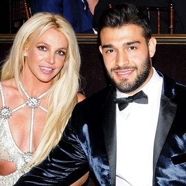 ../images/cmsimages/listing/britney-spears-sam-asghari-2018-yt-billboard-1548-compressed-news-1631512180110267.jpg