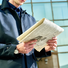 ../images/cmsimages/listing/businessman-reading-newspaper-603553-news-1641890368111093.jpg