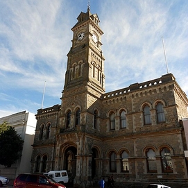 ../images/cmsimages/listing/city_hall_grahamstown-news-1665148327113240.JPG