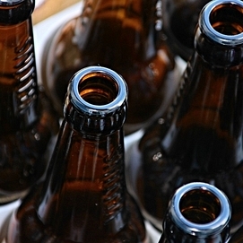 ../images/cmsimages/listing/emptybeerbottles-news-1585287088105020.jpg