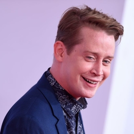 ../images/cmsimages/listing/https_cdn.cnn.com_cnnnext_dam_assets_200826182816-macaulay-culkin-american-music-awards-2018-news-1610696511108134.jpg