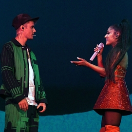 ../images/cmsimages/listing/justinbieberandarianagrande-news-1588921717105491.jpeg