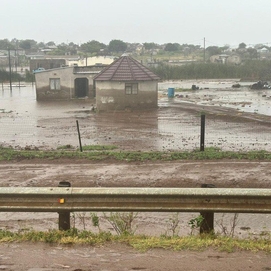 ../images/cmsimages/listing/kzn_floods-news-1740824543121317.jpg