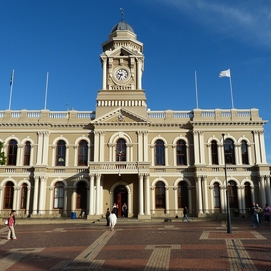 ../images/cmsimages/listing/nelsonmandelabaycityhall-news-1606210016107632.jpg