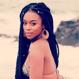 ../images/cmsimages/listing/nomzamo-mbatha-sexy-news-1602147048107142.png