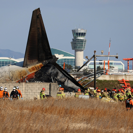 ../images/cmsimages/listing/south_korea_plane-news-1735449440120685.jpg