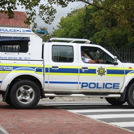 ../images/cmsimages/listing/southafricanpolicevan-news-1588859754105483.jpg